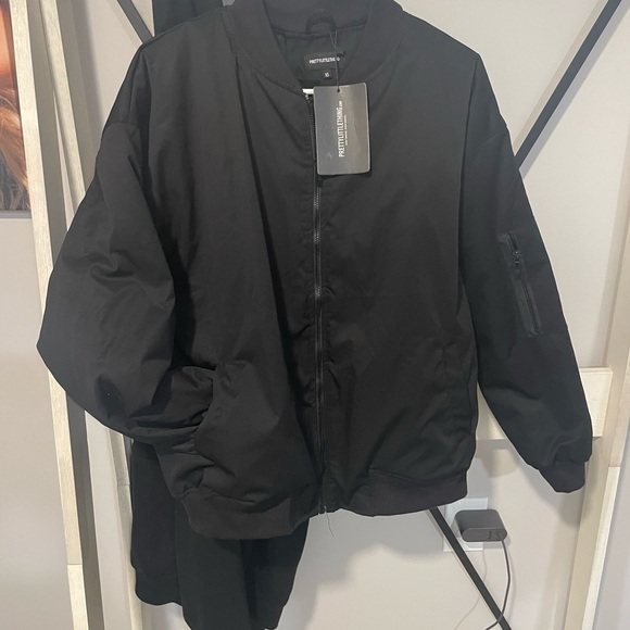 Women's Black Jacket - Picture 4 of 4